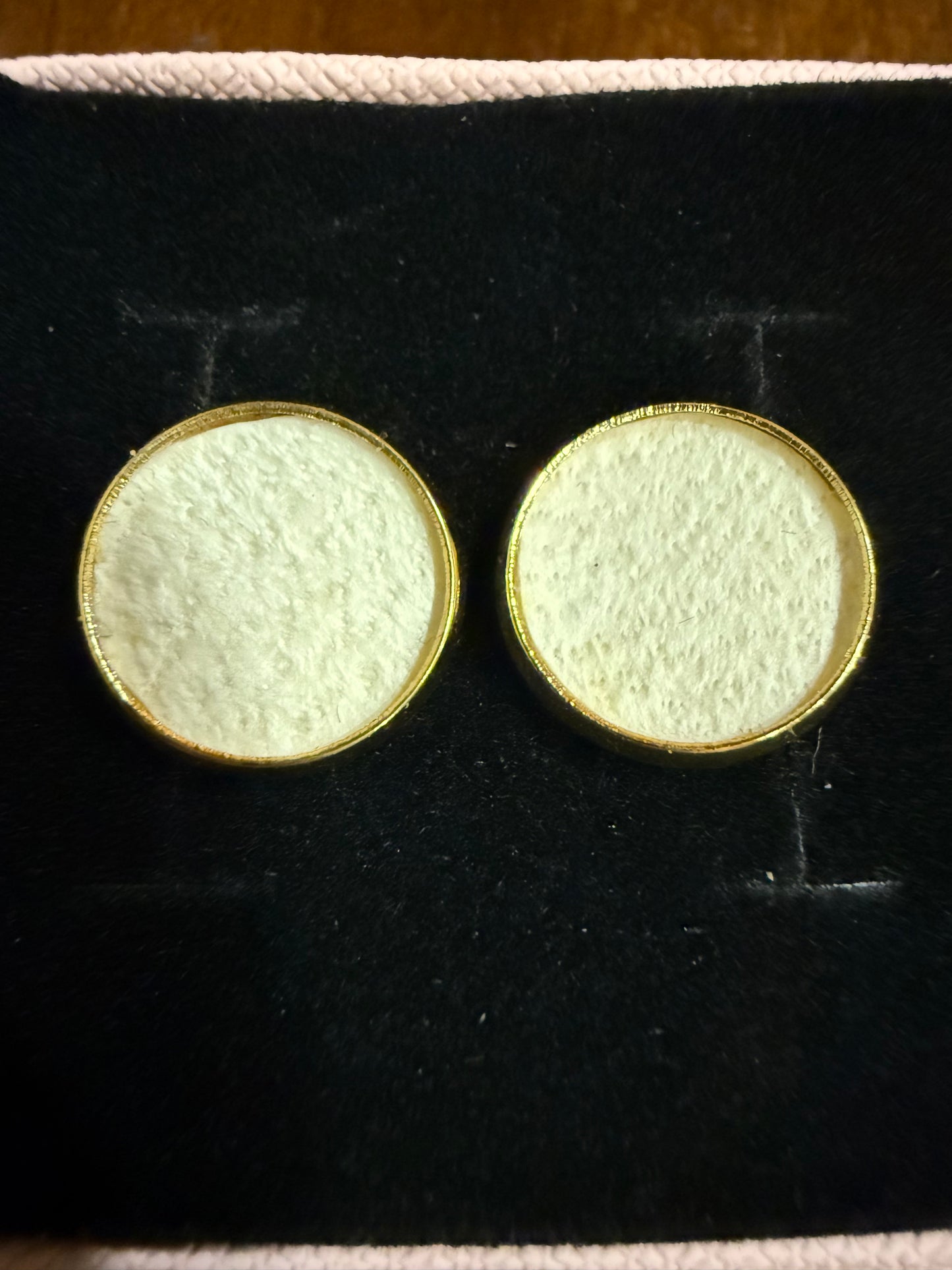 12mm Naluaq studs - 1