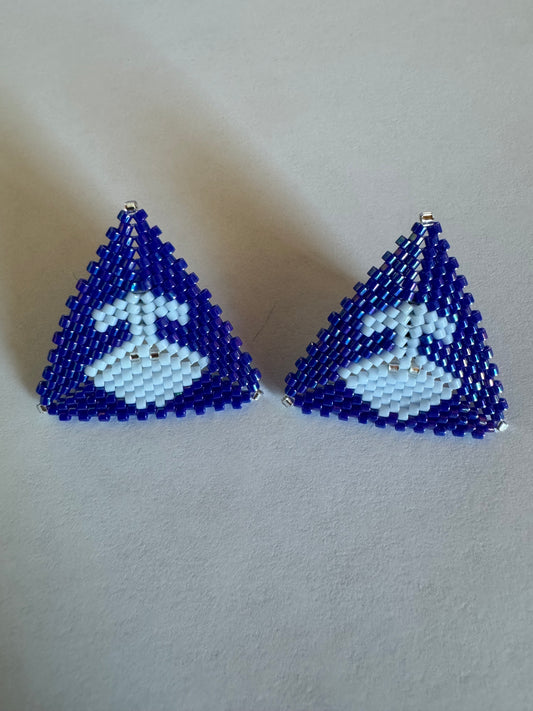 Medium beaded ulu studs