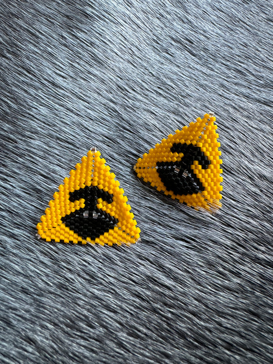 Medium beaded ulu studs