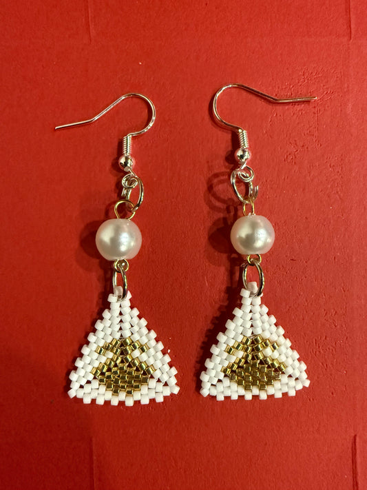 Small beaded Ulu earrings